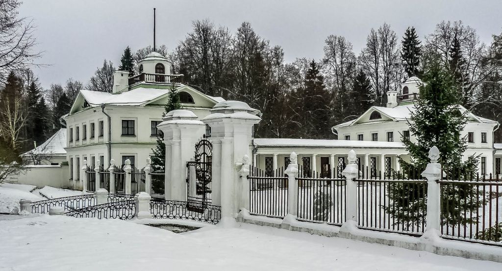 irina-fortuna-estate-serednikovo 01.jpg